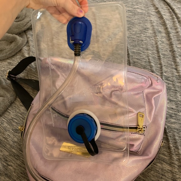 Hydro backpack - Picture 4 of 4